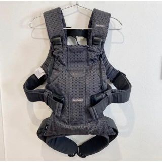 ベビービョルン(BABYBJORN)のベビービョルン ONE KAI Air  抱っこ紐 BabyBjorn(抱っこひも/おんぶひも)