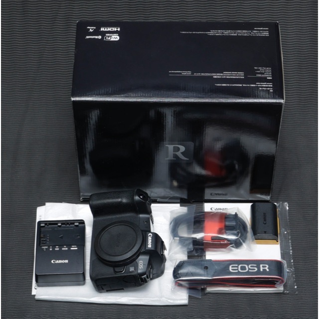 2022春夏新作】 Canon - canon eos R 本体 ミラーレス一眼 - www