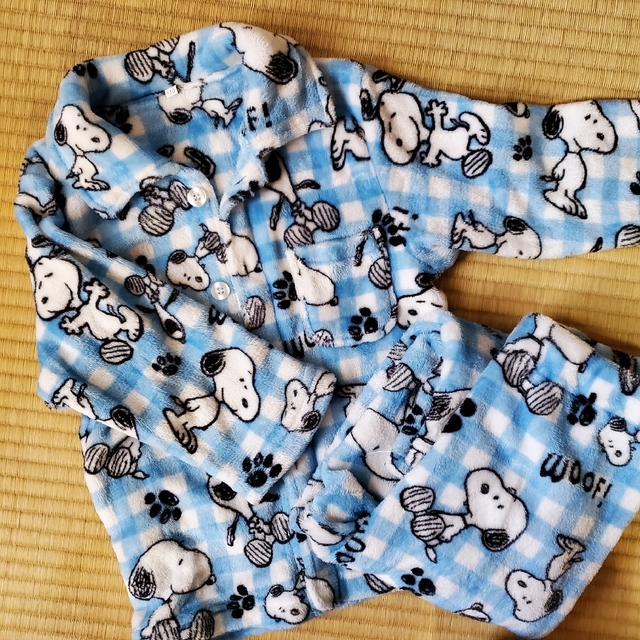 PEANUTS(ピーナッツ)の【スヌーピー】ふわふわ パジャマ 110cm モコモコ キッズ/ベビー/マタニティのキッズ服男の子用(90cm~)(パジャマ)の商品写真