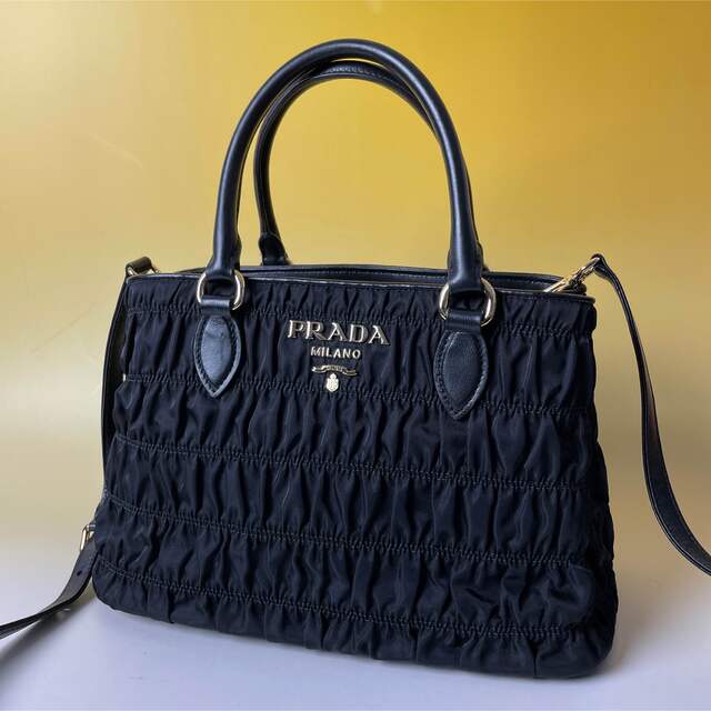 ⭐極美品 PRADA ハンドバッグ リボン ギャザー ゴールド ブラック レザー