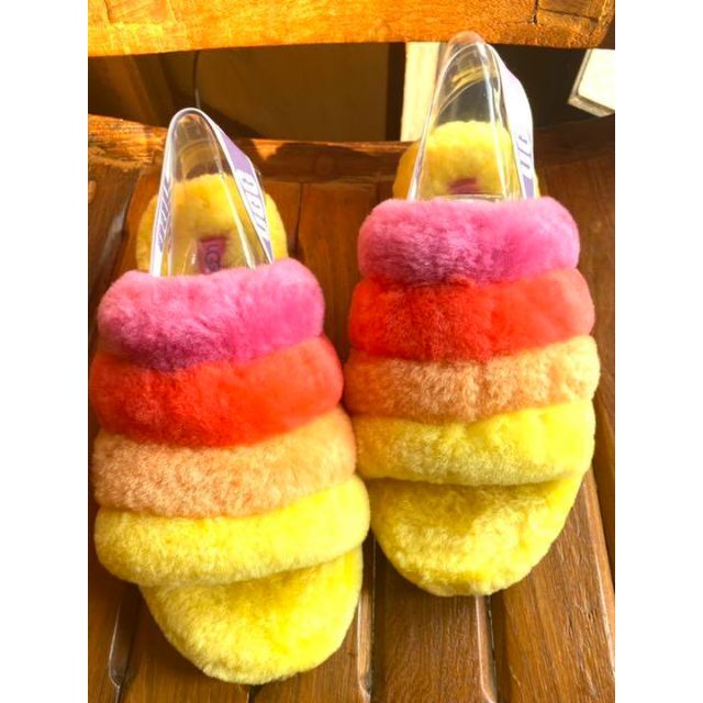 激レア・入手困難✨②25cm✨UGG✨FLUFF YEAH✨ファーサンダル