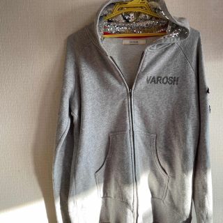 ヴァロッシュ(Varosh)のVaroshヴァロッシュパーカー(パーカー)