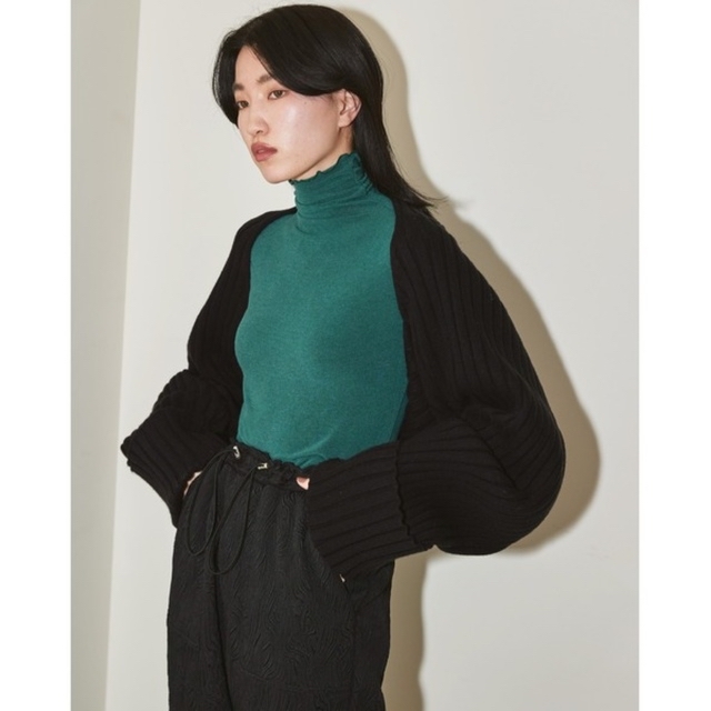 TODAYFUL(トゥデイフル)のTODAYFUL Volume Knit Sleeve レディースのトップス(カーディガン)の商品写真