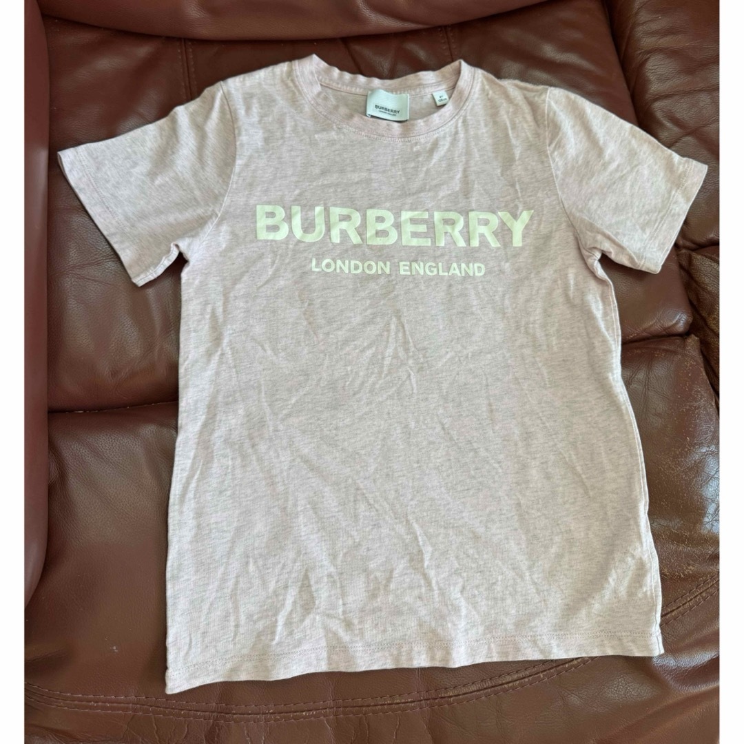 BURBERRY(バーバリー)のBurberry バーバリー T シャツ　半袖　ロゴ　コットン　8Y キッズ/ベビー/マタニティのキッズ服女の子用(90cm~)(Tシャツ/カットソー)の商品写真