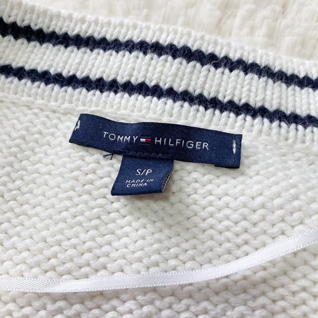 TOMMY HILFIGER(トミーヒルフィガー)のトミーヒルフィガー♡コットンニットワンピース チルデン ケーブル編み ホワイト レディースのワンピース(ひざ丈ワンピース)の商品写真