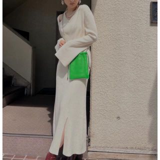 アメリヴィンテージ(Ameri VINTAGE)のAMERICAN SLEEVE LAYERED KNIT DRESS S 白(ロングワンピース/マキシワンピース)