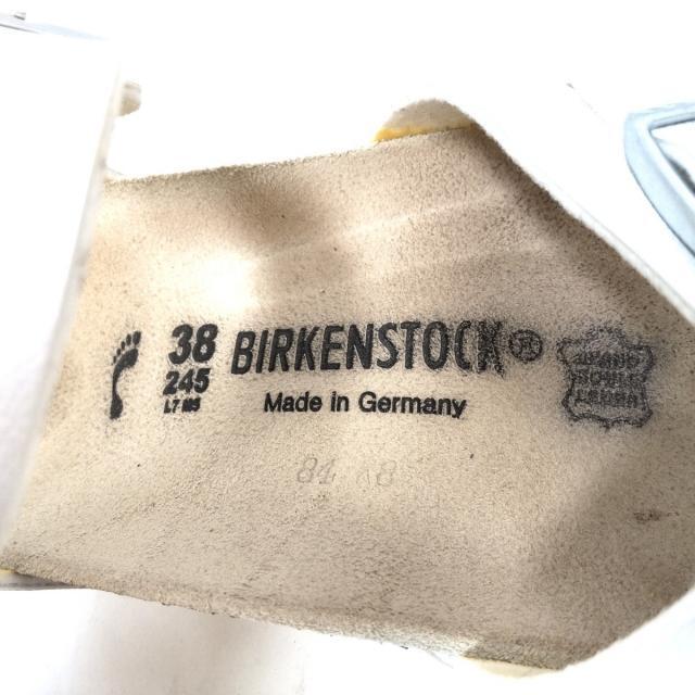 BIRKENSTOCK(ビルケンシュトック)のビルケンシュトック サンダル 38 - 白 レディースの靴/シューズ(サンダル)の商品写真