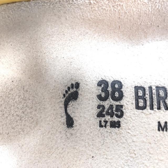 BIRKENSTOCK(ビルケンシュトック)のビルケンシュトック サンダル 38 - 白 レディースの靴/シューズ(サンダル)の商品写真