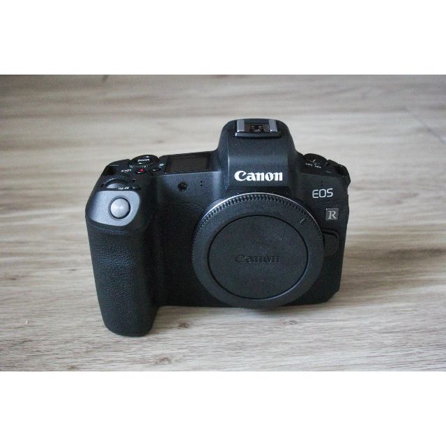 Canon(キヤノン)のCANON EOS R ボディ スマホ/家電/カメラのカメラ(ミラーレス一眼)の商品写真