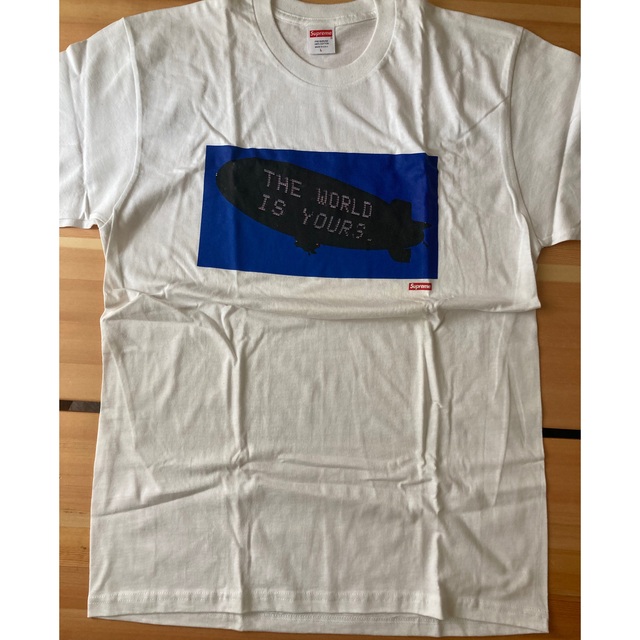 supreme THE WORLD IS YOURS tee