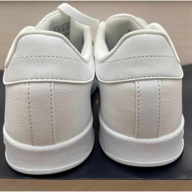 adidas(アディダス)の【あかりん様　専用】アディダス　Breaknet FY9504 レディースの靴/シューズ(スニーカー)の商品写真