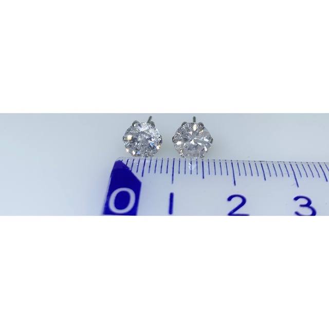 新品 天然ダイヤモンド ピアス 1.123ct 1.179ct 両耳 大粒 レディースのアクセサリー(ピアス)の商品写真