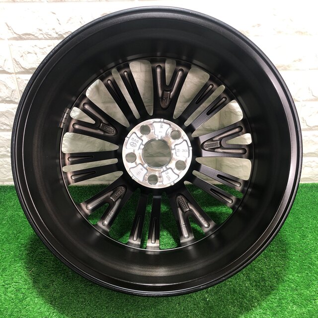 トヨタ - 【トヨタ純正】ヤリスクロス Z 18インチホイール1本!②の