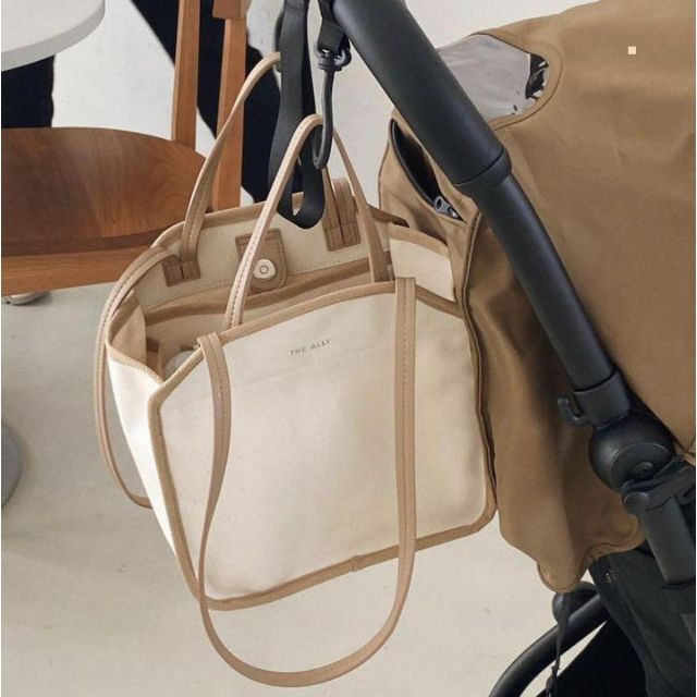 キャンバス マザーズバッグ ショルダーバッグ 大容量 ミニポーチ付 レディースのバッグ(ショルダーバッグ)の商品写真