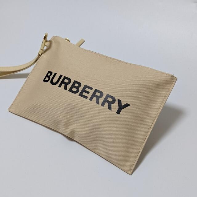 BURBERRY(バーバリー)のバーバリー　ノベルティ　ポーチ　ベージュ レディースのファッション小物(ポーチ)の商品写真