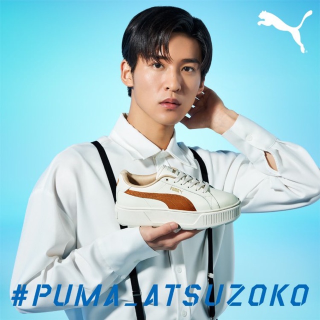 PUMAのスニーカー　Snow Manカード付き