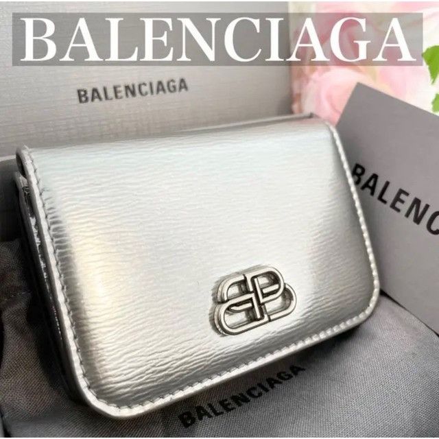 縁起担ぎ春財布【極美品・箱付き】BALENCIAGA 折り財布 BBロゴ 【在庫