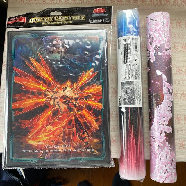 閃刀姫プレイマット&カードファイル&灰流うららプレイマット 閃刀姫プレイマット&カードファイル&灰流うららプレイマット