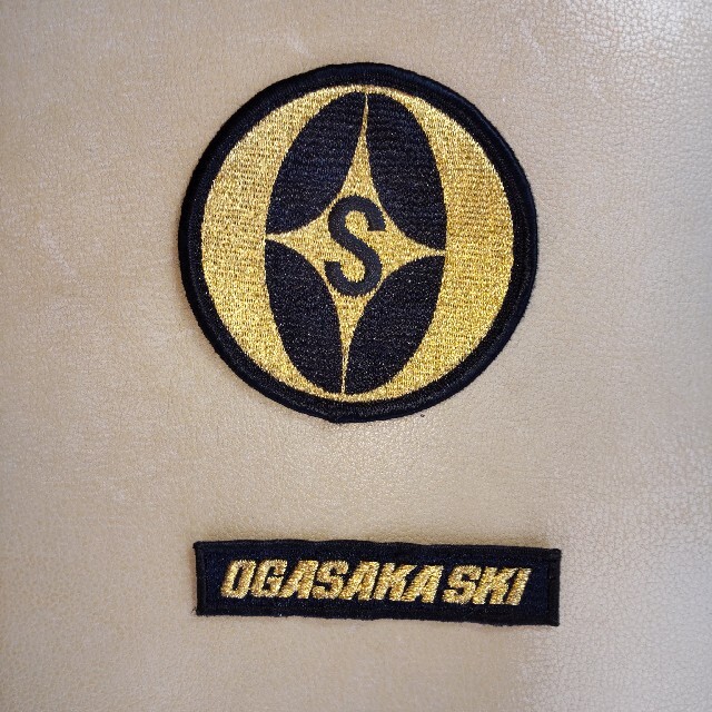 OGASAKA(オガサカ)のOGASAKA オガサカゴールドワッペン スポーツ/アウトドアのスキー(その他)の商品写真