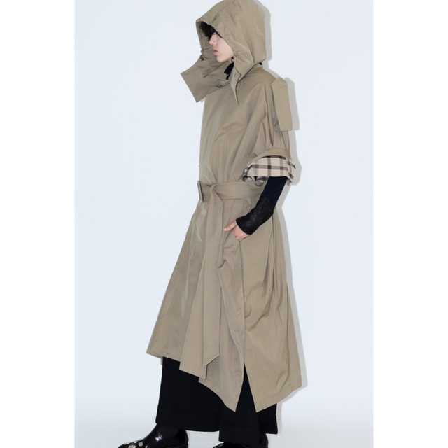 新品、未使用TOGA ACTIVE × H\u0026M trench coat