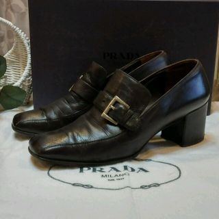 プラダ(PRADA)のPRADA パンプス(ローファー/革靴)