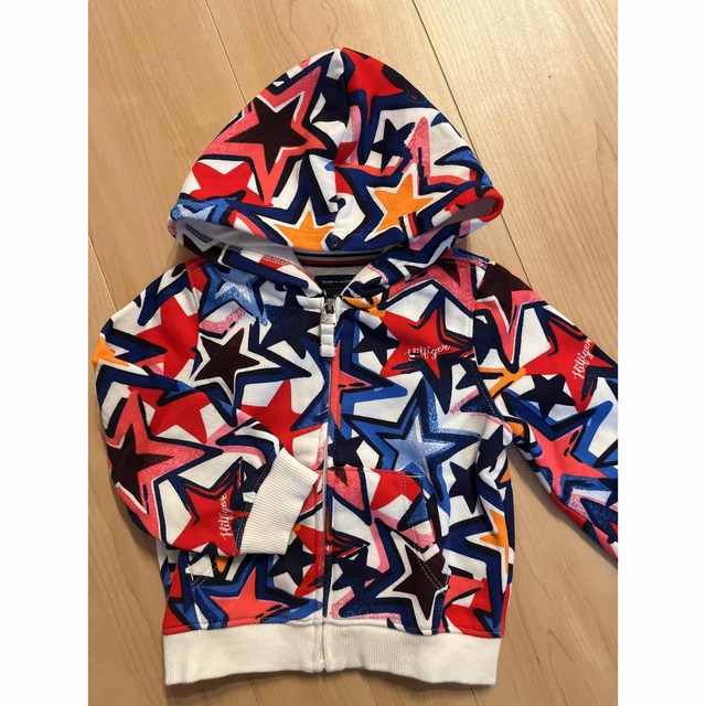 TOMMY HILFIGER(トミーヒルフィガー)のトミーヒルフィガー　あったか裏起毛　パーカー　美品！ キッズ/ベビー/マタニティのベビー服(~85cm)(トレーナー)の商品写真