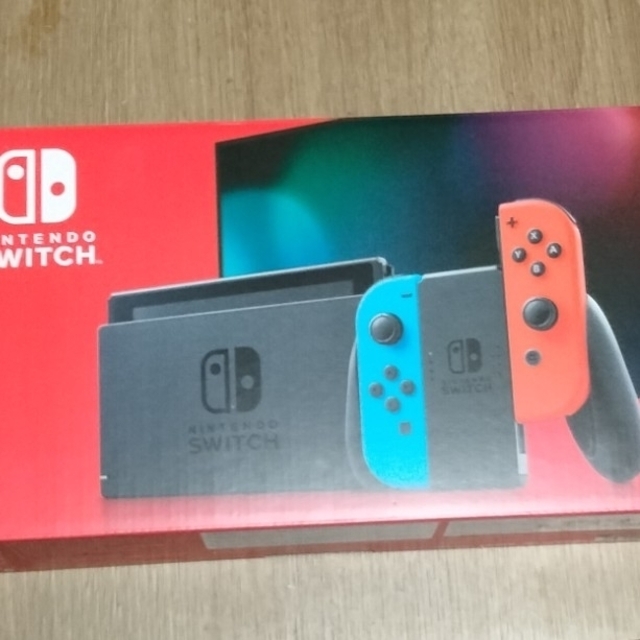 購入申請有り　新品 Nintendo Switch 本体  ネオンレッド