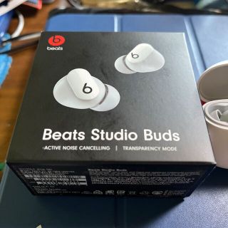 ビーツ(Beats)のゆあちくぞう様 専用Beats STUDIO BUDS WHITE(ヘッドフォン/イヤフォン)