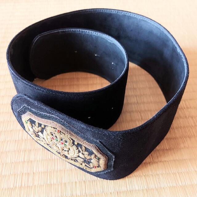 vintage レザー ベルト 金バックル 刺繍 - 小物