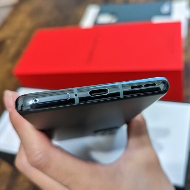 oneplus 9pro　8GB､256GB（pine green） スマホ/家電/カメラのスマートフォン/携帯電話(スマートフォン本体)の商品写真