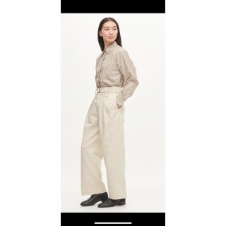 ユニクロ(UNIQLO)の【UNIQLO】ベルテッドタックワイドパンツ(その他)