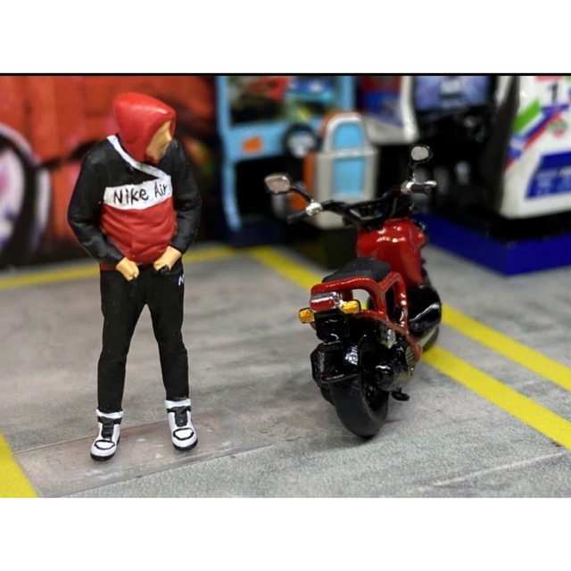 1/64 スケール ジオラマ ミニバイク ズーマー 男性 フィギュア赤日本未