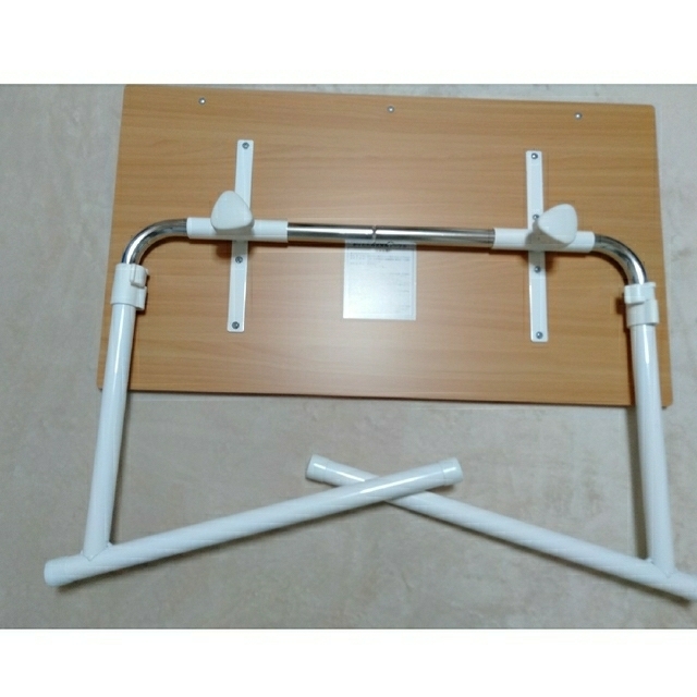折りたたみ式昇降テーブル インテリア/住まい/日用品の机/テーブル(折たたみテーブル)の商品写真