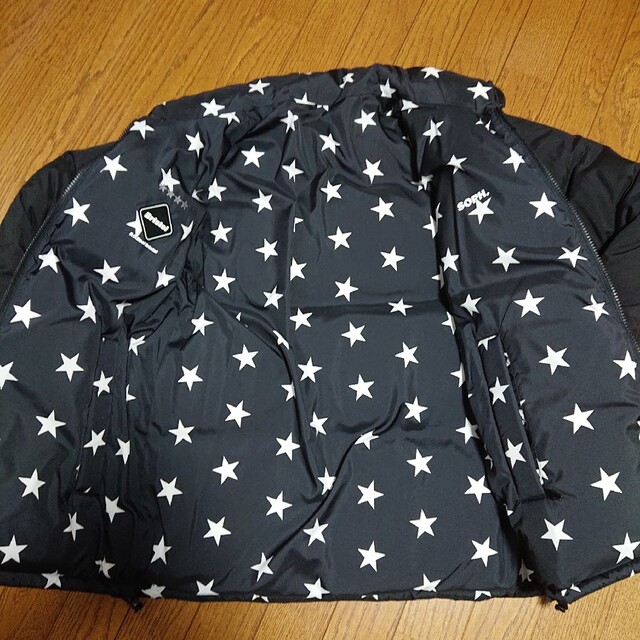 F.C.R.B.(エフシーアールビー)のF.C.R.B  REVERSIBLE DOWN BLOUSON メンズのジャケット/アウター(ダウンジャケット)の商品写真