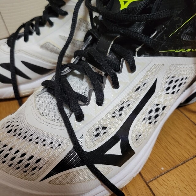 MIZUNO(ミズノ)のミズノ　バレーボールシューズ　26.5 スポーツ/アウトドアのスポーツ/アウトドア その他(バレーボール)の商品写真