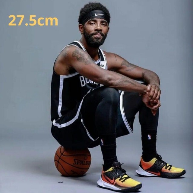 NIKE(ナイキ)のNIKE KYRIE LOW 2 EP 27.5cm スポーツ/アウトドアのスポーツ/アウトドア その他(バスケットボール)の商品写真