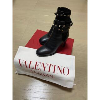 ヴァレンティノ(VALENTINO)のvalentino ブーツ　ロックスタッズ　36 極美品(ブーツ)