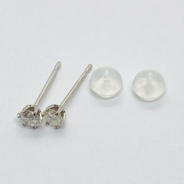 新品 Pt900 1粒 ダイヤモンド ピアス D:0.23ct 6