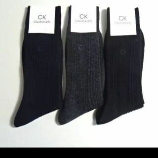 カルバンクライン(Calvin Klein)のカルバン・クライン　靴下　6足　黒紺灰各２足の出品です。(ソックス)