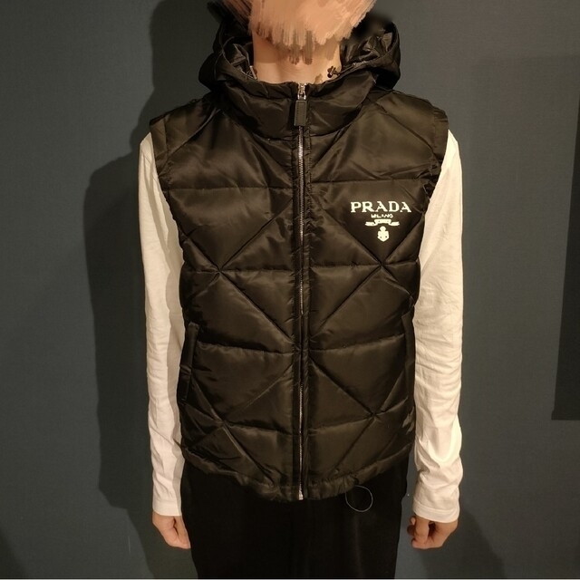 PRADA - プラダ ダウンベスト 最終値下げの通販 by 克家's shop PRADA - プラダ ダウンベスト 最終値下げの通販 by 克家's shop