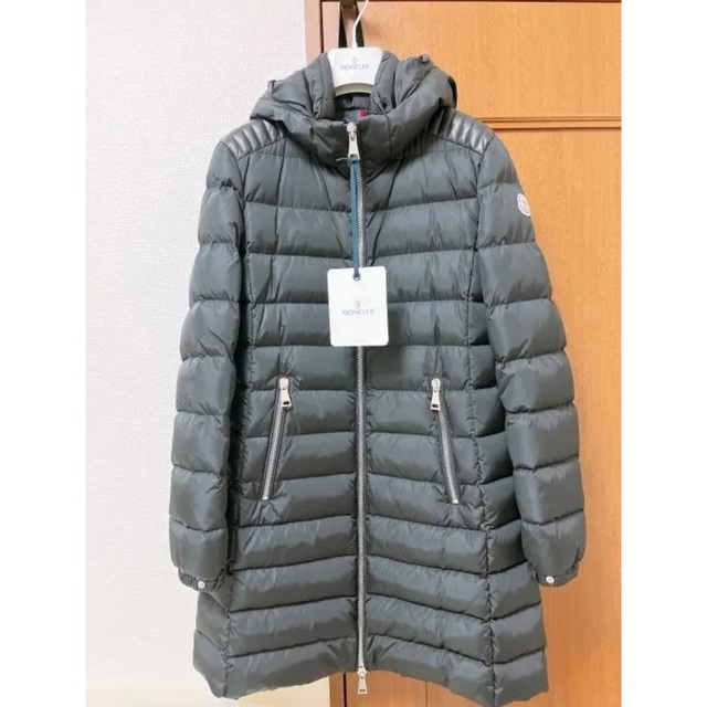 モンクレール 美品 01 黒 - www.husnususlu.com
