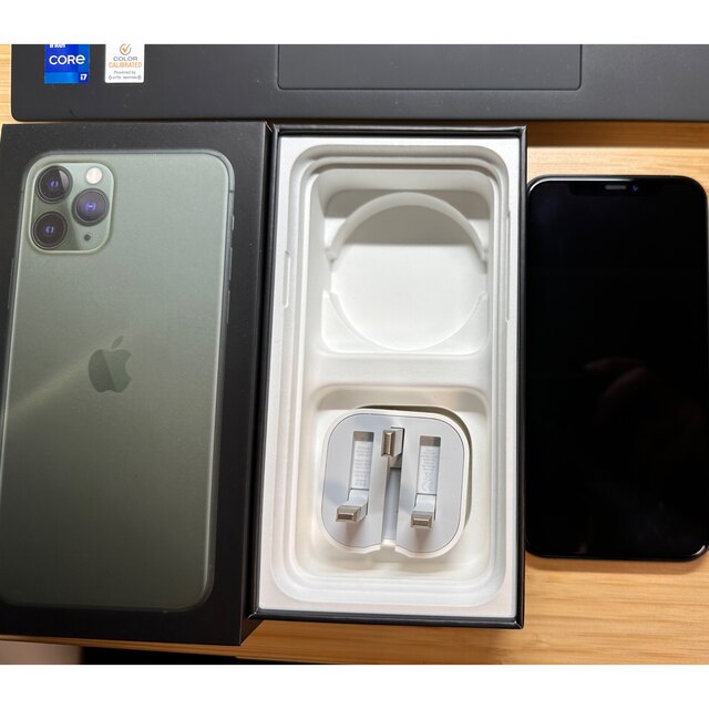 apple アップル　iPhone11 pro 256GB 香港版　simフリー