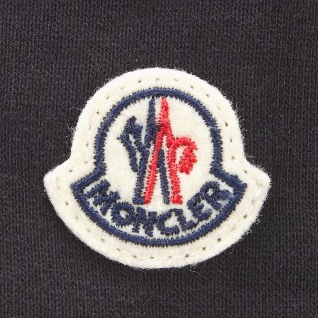 MONCLER(モンクレール)の●新品/正規品● MONCLER  袖ロゴ コットンとナイロン　フディー キッズ/ベビー/マタニティのキッズ服女の子用(90cm~)(カーディガン)の商品写真