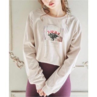 グレイル(GRL)のグレイル　GRL ロングTシャツ　オフホワイト（新品未開封）(Tシャツ(長袖/七分))