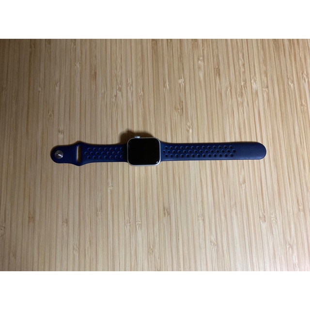 Apple Watch(アップルウォッチ)のApple WatchSE第一世代40mm GPSモデルアルミケースシルバー メンズの時計(腕時計(デジタル))の商品写真