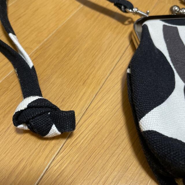 marimekko(マリメッコ)の【ミニポシェット】ウニッコ ✈︎マリメッコ  レディースのバッグ(ショルダーバッグ)の商品写真