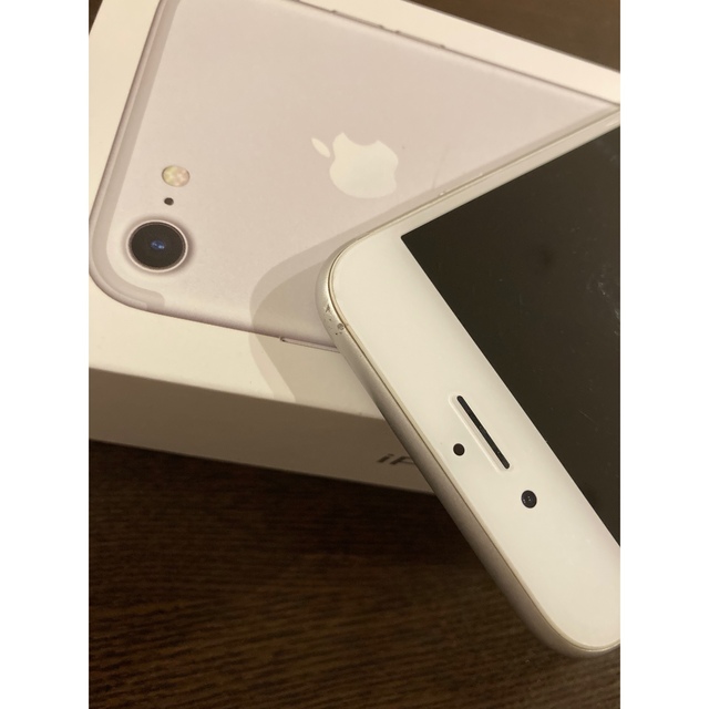 iPhone7 Silver 32GB SIMフリー 3