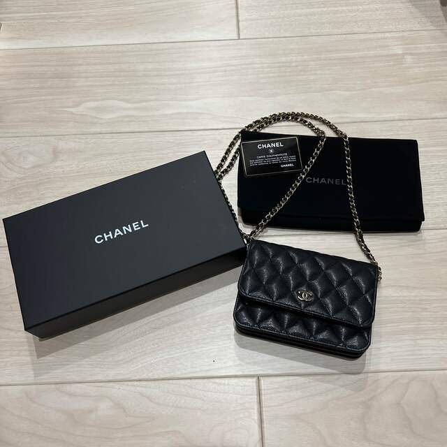 本日限定お値下げ！シャネル　チェーンウォレット　シルバーチェーン　CHANEL