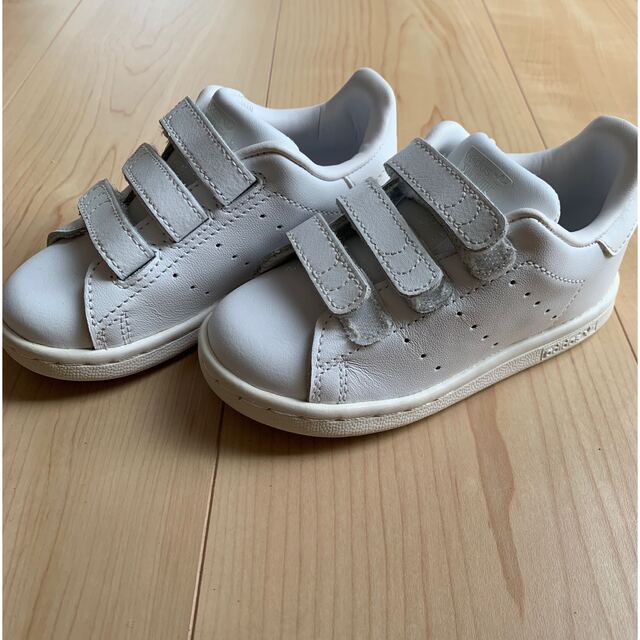 adidas(アディダス)のひろさん専用adidas スタンスミス キッズ/ベビー/マタニティのベビー靴/シューズ(~14cm)(スニーカー)の商品写真