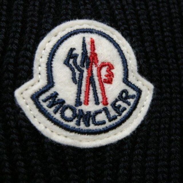 MONCLER(モンクレール)の新品◆モンクレール ロゴ付き  ニットキャップ ニット帽 メンズ レディース メンズの帽子(ニット帽/ビーニー)の商品写真